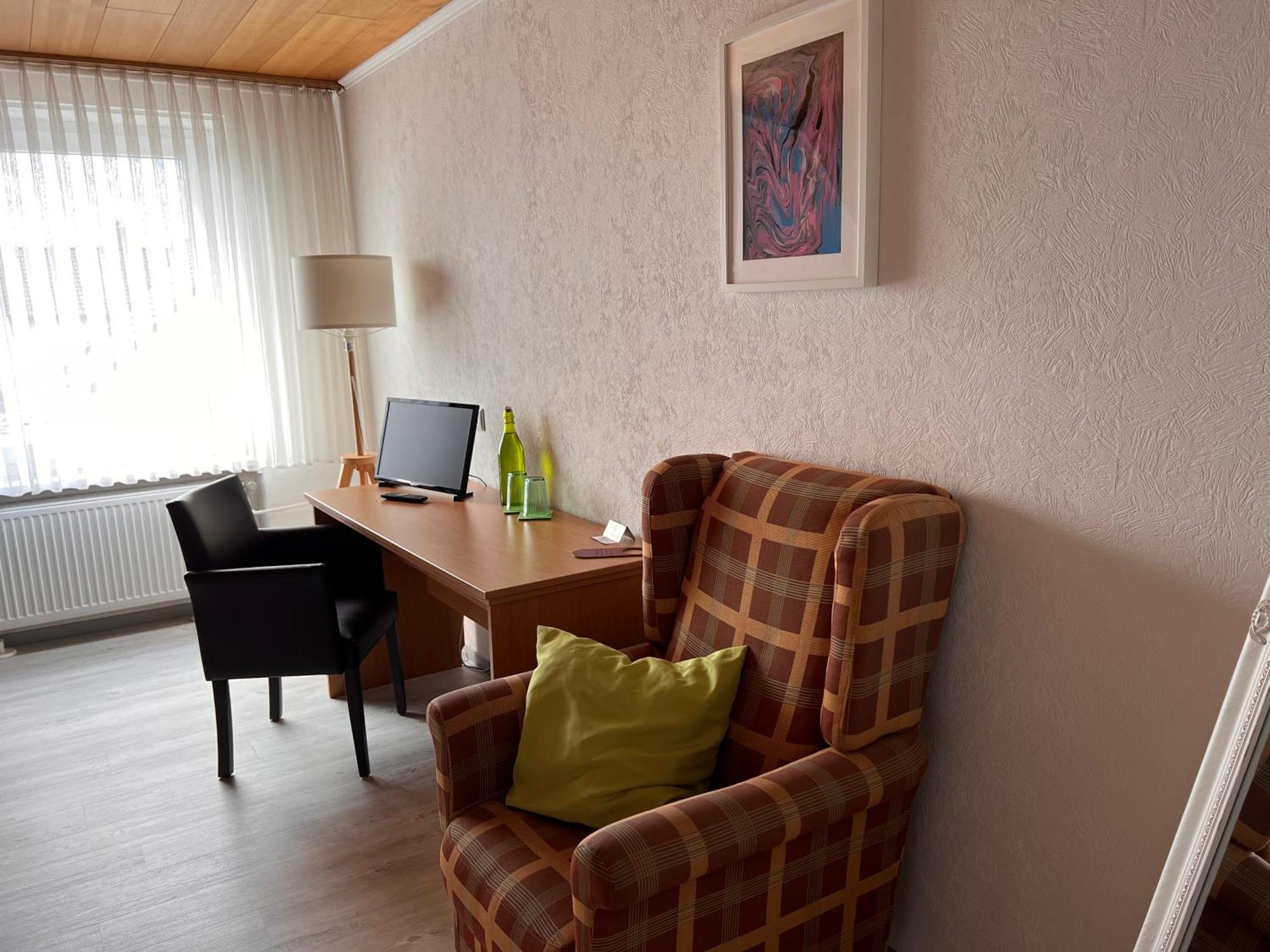 Hotel Restaurant Körber Garbsen Exteriör bild